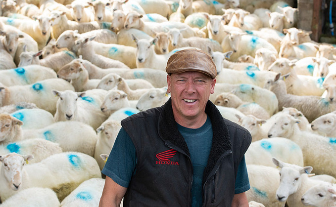 Welsh farmer Gareth Wyn Jones urges public to keep dogs on leads at lambing time