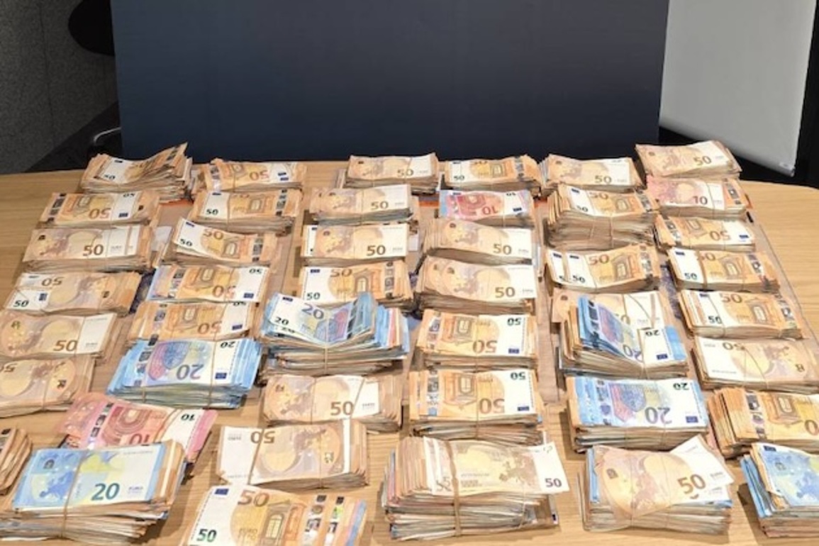Big Cash Seizure and Arrests in Organised Crime Sweep