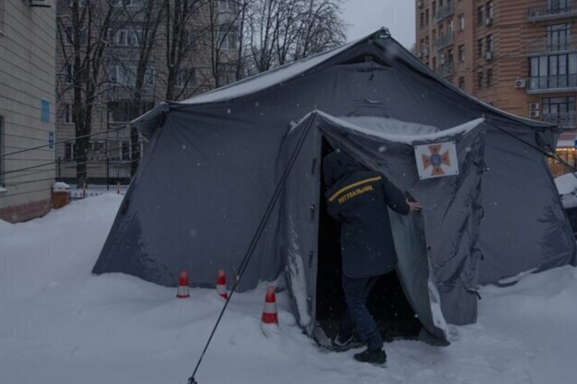 Kyiv's Electricity And Water Cut After More Russian Attacks Overnight