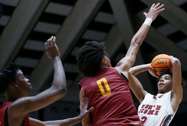 UNC lands commitment of 2025 top 10 F Caleb Wilson