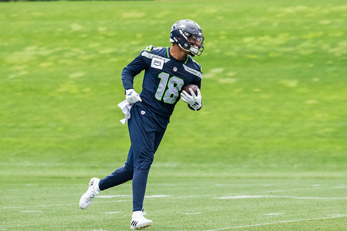 Ex-Seattle Seahawks WR- TE Elijah Arroyo 'just blew me away'