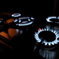 Govt asks gas distribution firms to prioritise PNG connections, increases commercial LPG allocation amid West Asia conflict