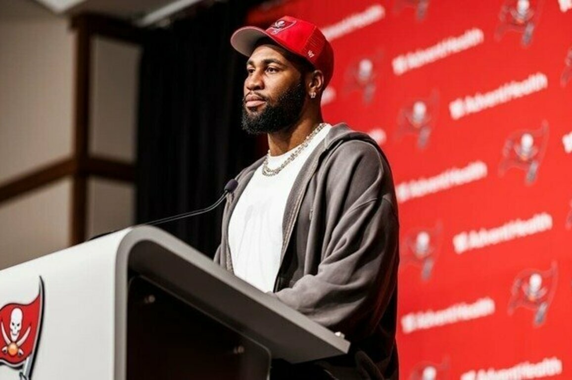 Haason Reddick Addition a Boon for Bucs' Secondary