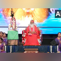 US: Ganapathy Sachchidananda Swamiji leads global Bhagavad Gita festival in Dallas with 10,000 participants