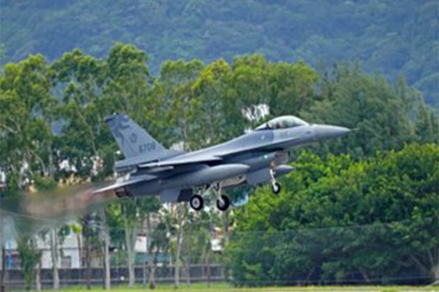 Taiwan reports increased Chinese military activity with aircraft, vessels, and balloons near island