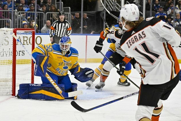 Justin Faulk helps Blues beat Ducks, win 7th straight