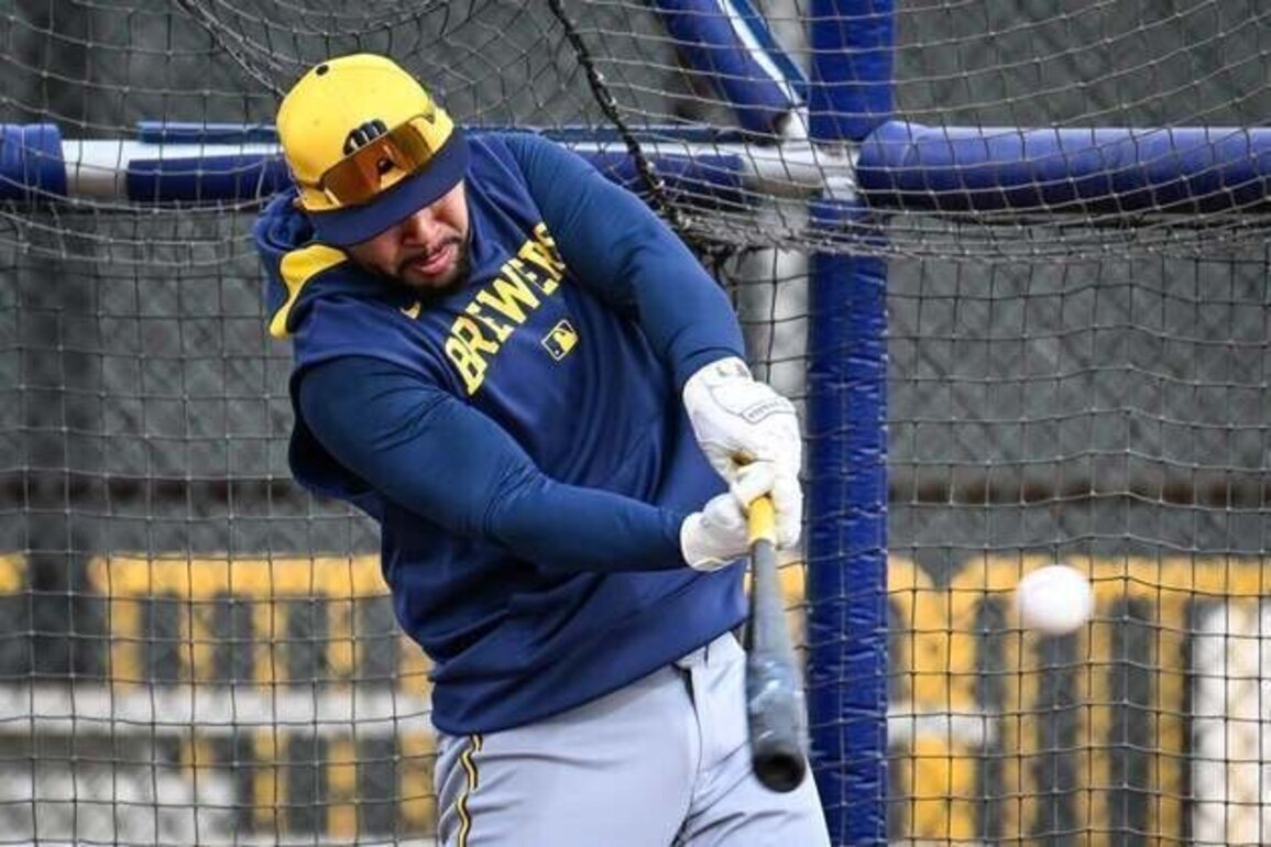 Reports: Brewers to call up top catching prospect Jeferson Quero