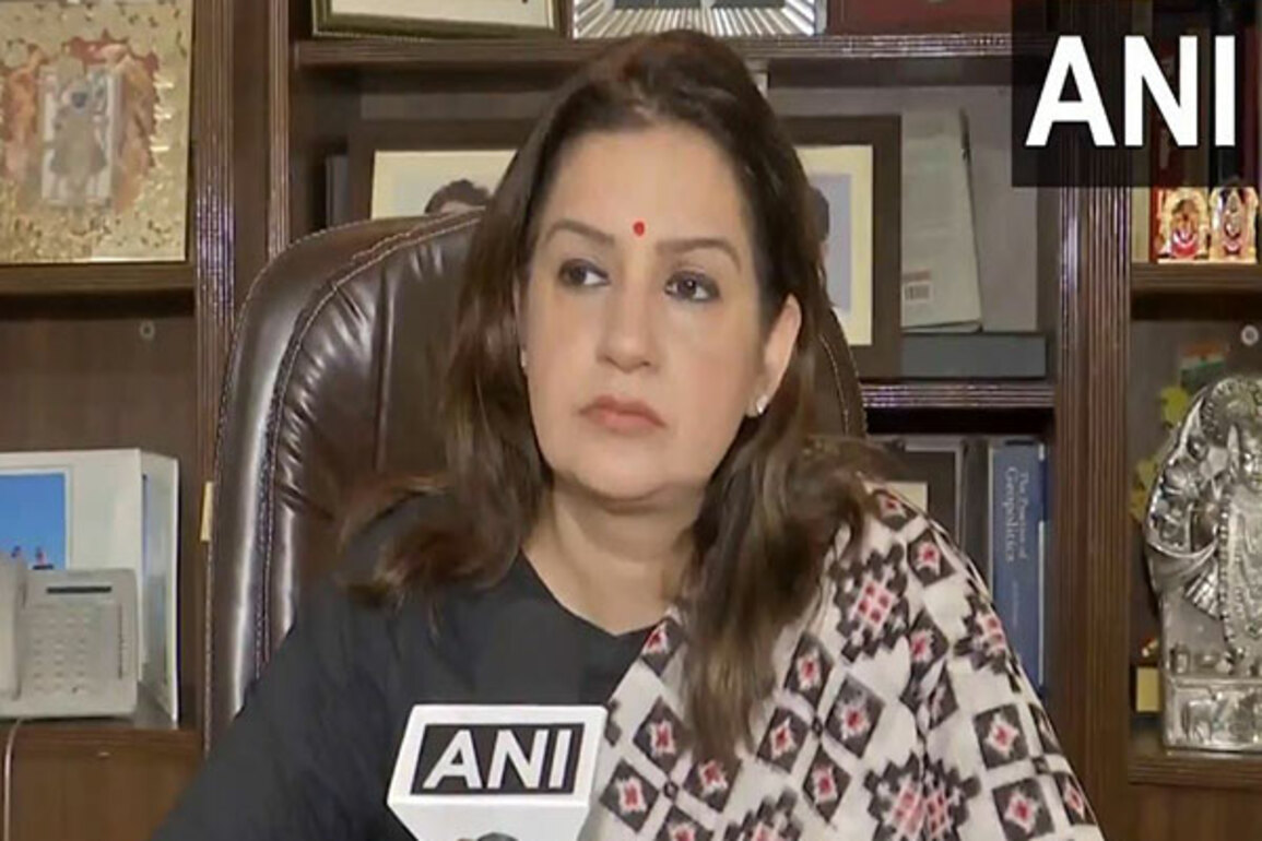 Govt should tell reason behind "sudden" resignation: Priyanka Chaturvedi on Jagdeep Dhankhar