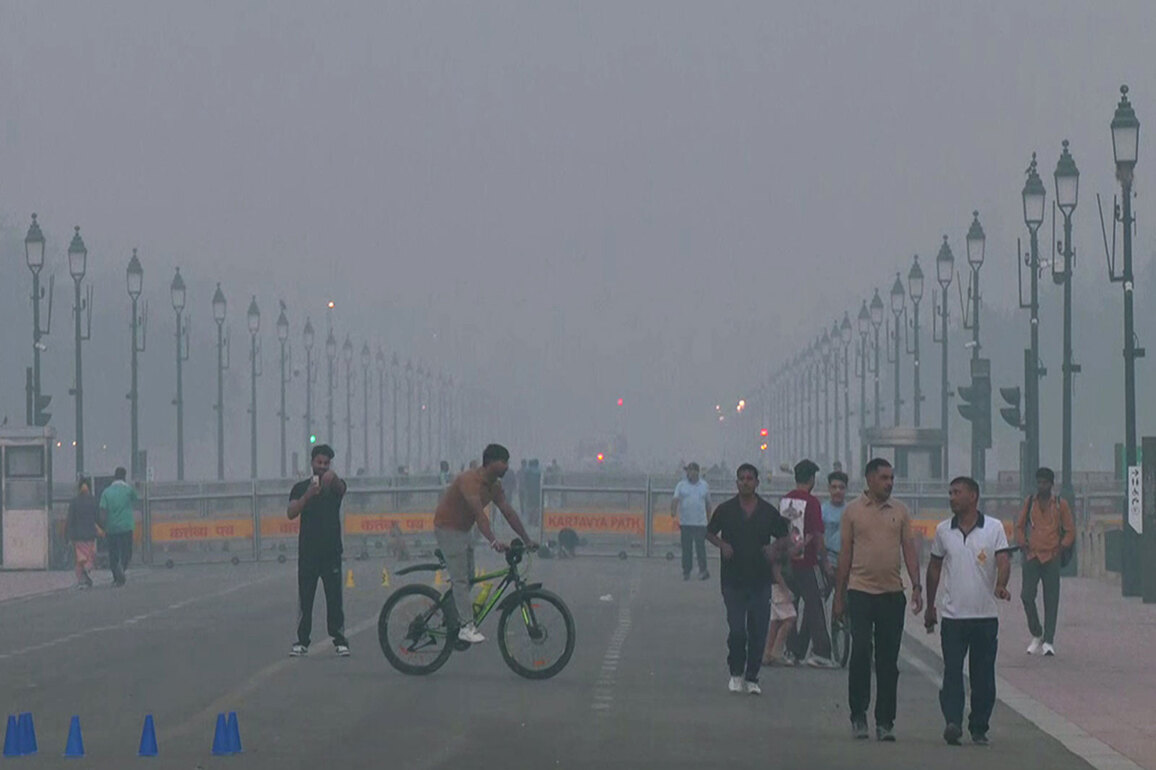 Delhi set for first artificial rain as cloud-seeding aircraft heads from Kanpur