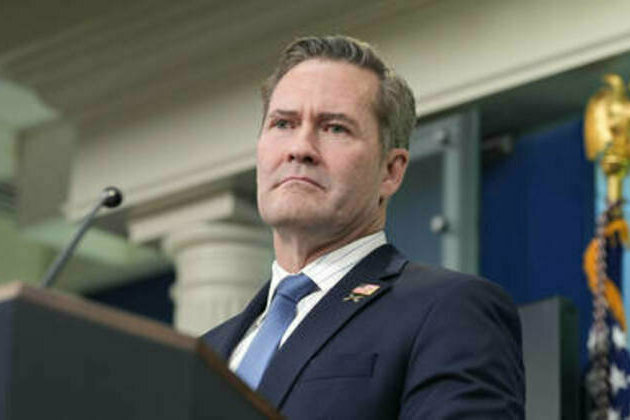Vance asked Trump to fire Waltz - Politico