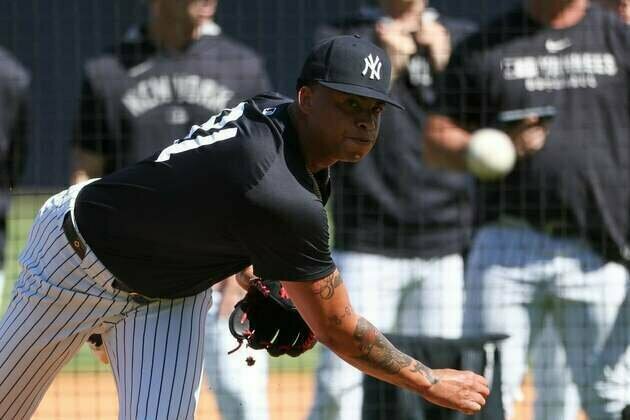 Yanks LHP Luis Gil won't begin throwing program as planned