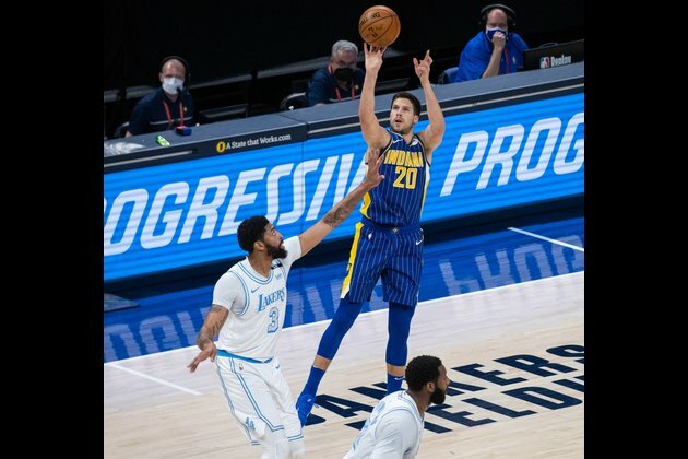 Reports: Spurs add free agents Doug McDermott, Zach Collins