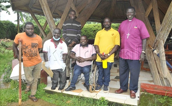 Bp. Ssebaggala n'abamu ku bakulembeze b'abalema. Bp. Ssebaggala n'abamu ku bakulembeze b'abalema.