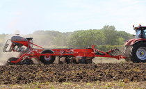 Kuhn expands Performer Select cultivator range with larger and smaller models 