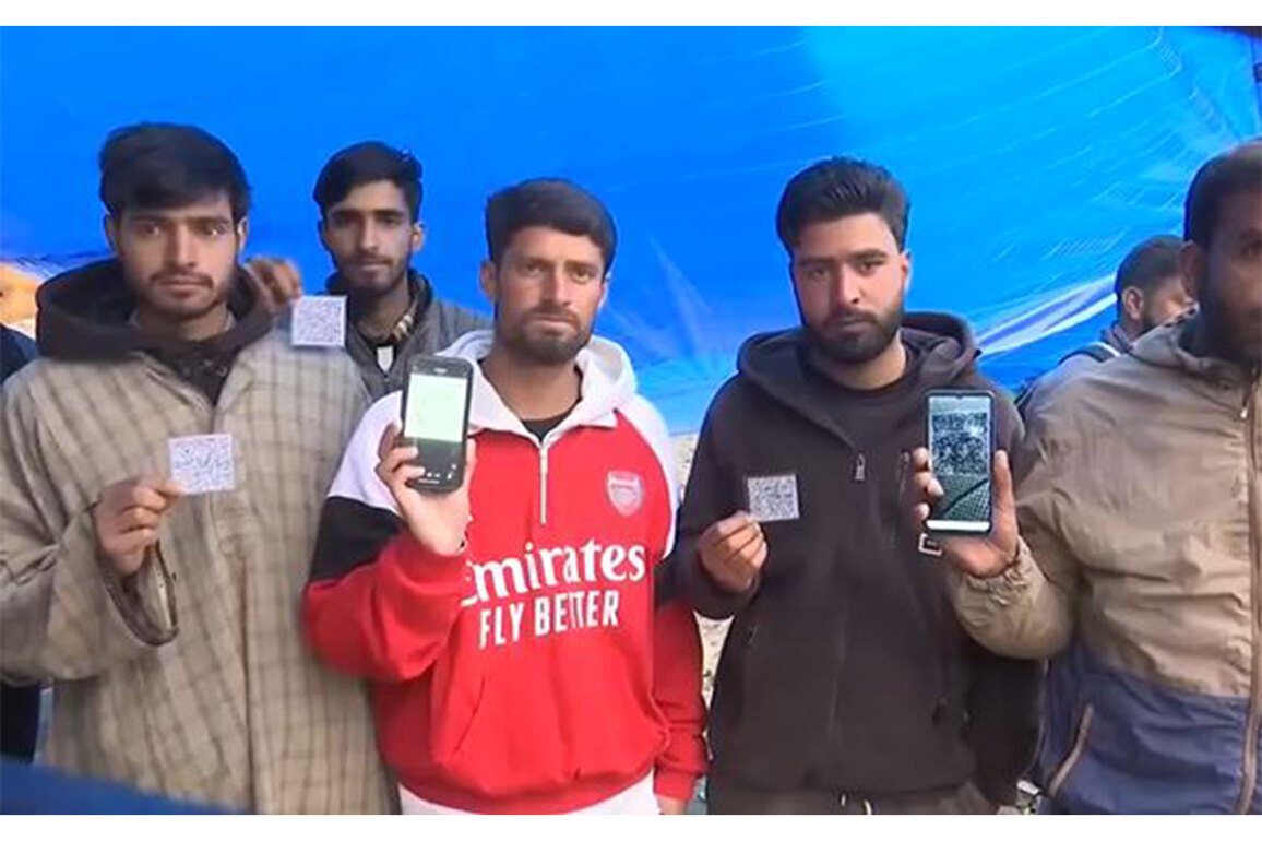 J-K: Authorities introduce QR code-based system in Pahalgam to enhance security