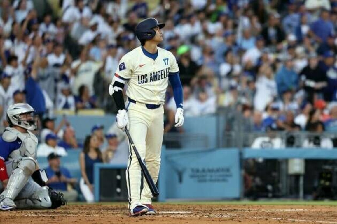 Shohei hits 40th homer, Blake Snell fans 10 as Dodgers rout Blue Jays