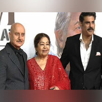 Kirron Kher makes rare appearance to support Anupam Kher at 'Tanvi The Great' premiere
