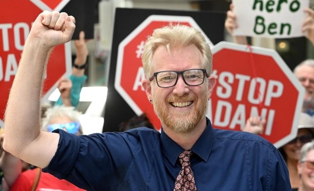 Pennings celebrates his (perceived) court win.