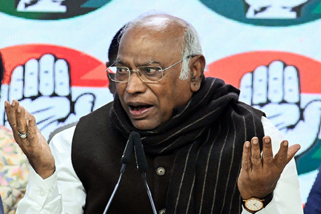 No relief to people on petroleum prices, "Kumbhakarna sleep" on tariff policy: Kharge slams Modi government