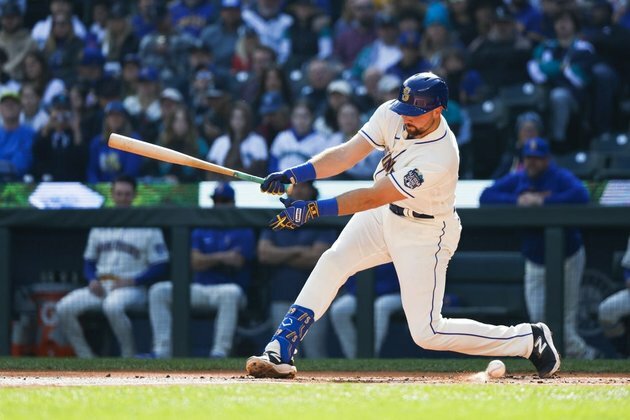 Mariners' Cal Raleigh apologizes for calling out team