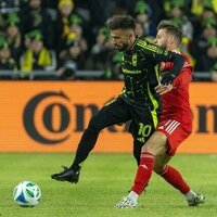Defensive breakdowns doom Fire in 4-2 loss to Rossi, Crew
