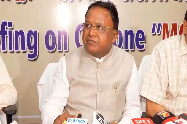 "Odisha is not at risk, teams prepared for every situation": CM Majhi chairs review meeting on Cyclone 'Montha' preparedness
