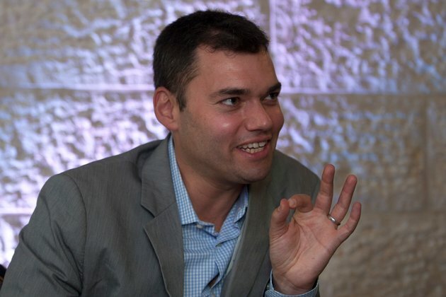 Israel Supporter&#039;s Dramatic Shift Shocks Establishment