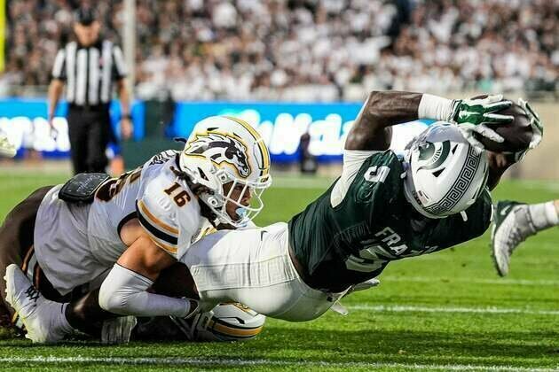 Michigan State dominates on all fronts, takes out WMU to start year