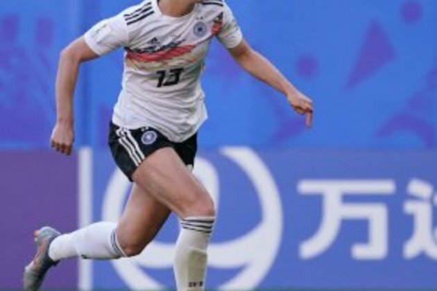 Germany on course to avoid USA after tight Spain win