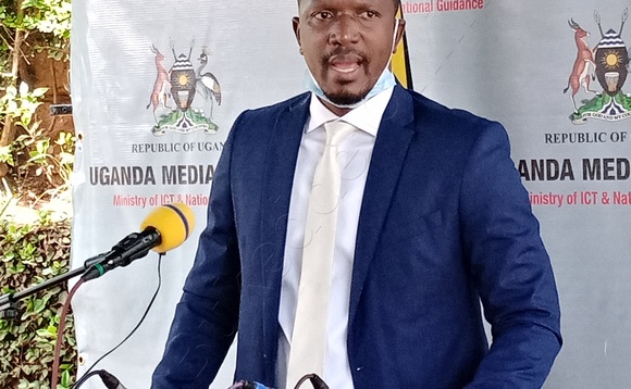 Hudu ng'ayogera ku by'Emyooga ku Media Centre. Hudu ng'ayogera ku by'Emyooga ku Media Centre.