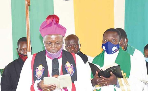 Omulabirizi Nsubuga ng'asabira ekituuti. Omulabirizi Nsubuga ng'asabira ekituuti.