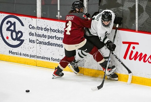 Montreal Victoire sign D Catherine Daoust