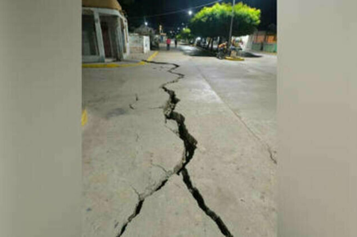 Multiple powerful earthquakes rock Venezuela (VIDEOS)