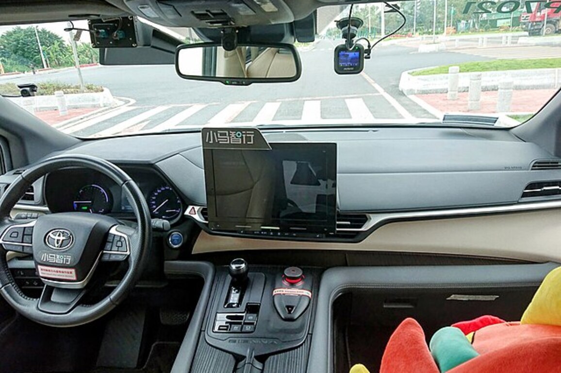 Self-driving cabs test London streets amid skepticism