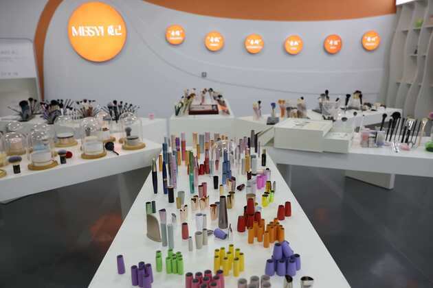 China's inland beauty clusters pursue more than factory margins