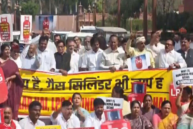 Parliament Budget Session: Opposition continues to protest, alleges LPG shortage