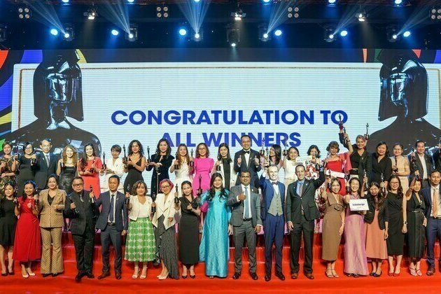 120 Vietnamese Companies Honored as Best Companies to Work for in Asia 2022