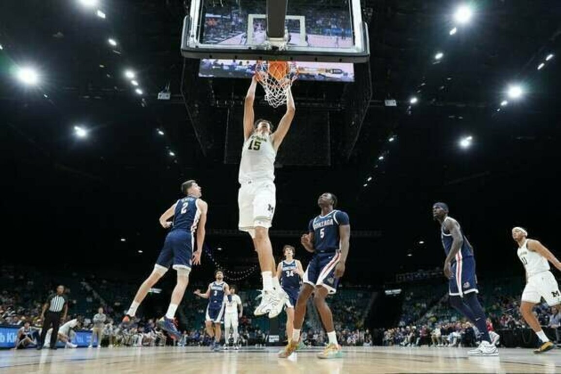 Top 25 roundup: No. 7 Michigan rolls past No. 12 Gonzaga for $1M payday
