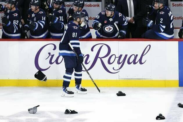 Kings visit Jets and aspire to ice Kyle Connor