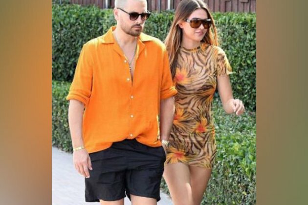 Scott Disick, Amelia Hamlin spotted on vacation