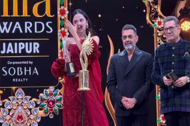 IIFA 2025: Nitanshi Goel breaks down as she bags Best Actress Award for 'Laapataa Ladies'