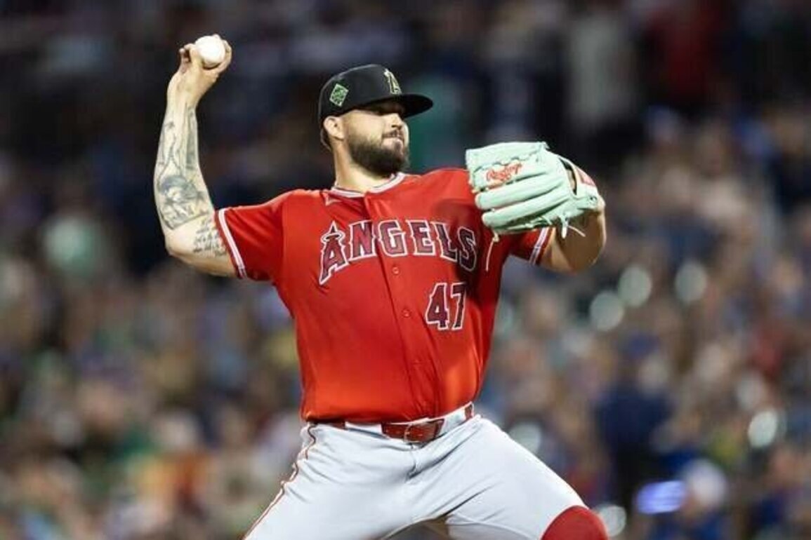 Angels reinstate RHP Alek Manoah from injured list