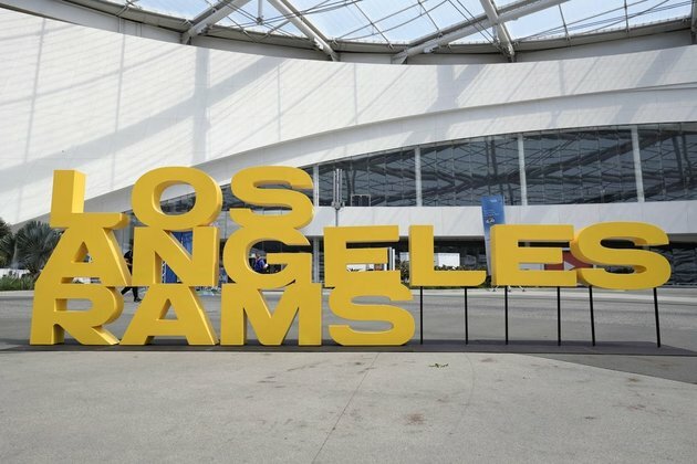 Mike Fanning, part of touted Rams D-Line of '70s, dies at 69