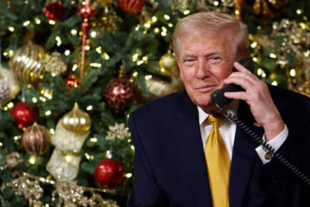 Trump sends Christmas wishes to 'radical left scum'