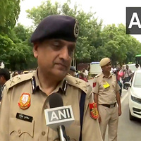 "No permission to protest": Police says will take 30 MPs to EC's office