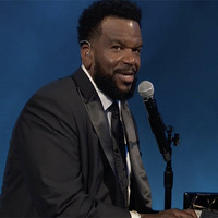 'The Office' star Craig Robinson says he is "quitting comedy" for "something bigger"