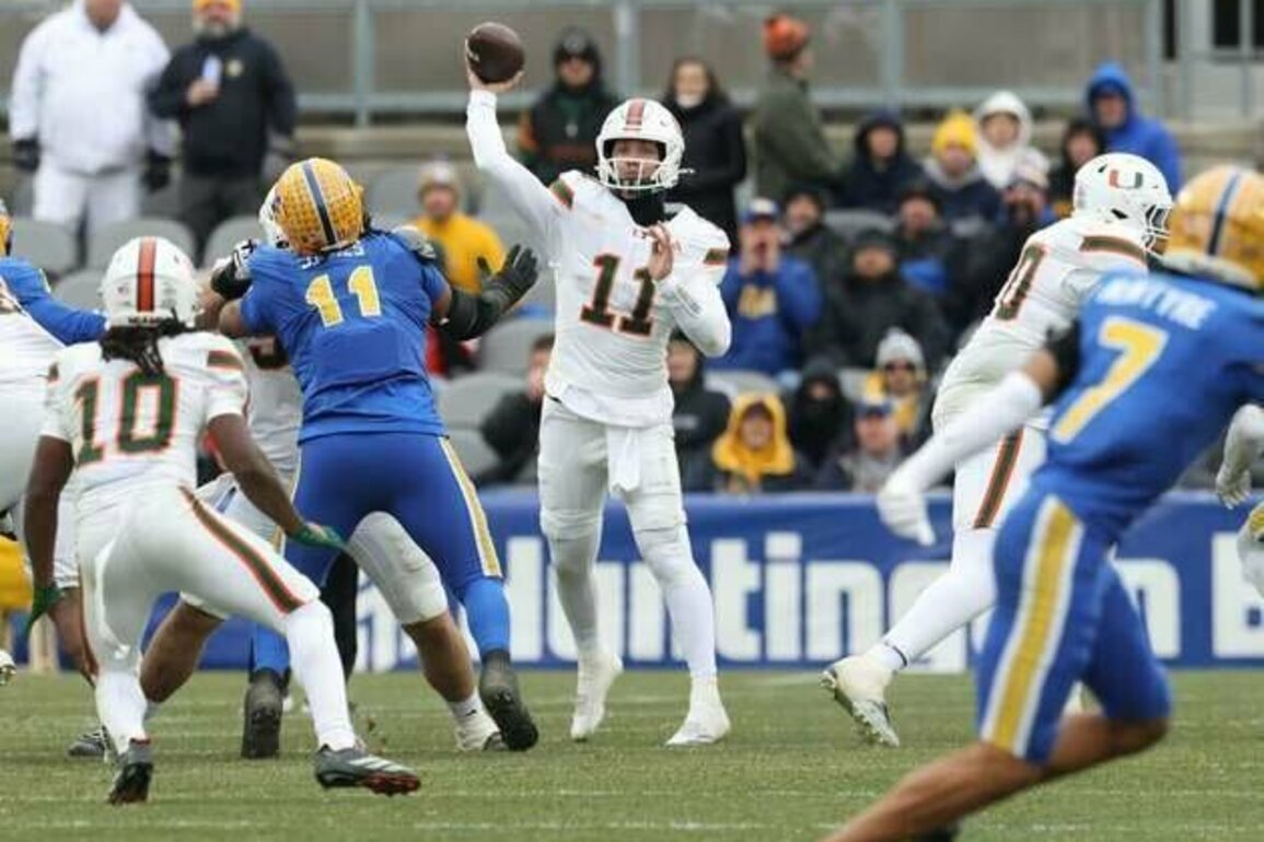 No. 12 Miami races past No. 22 Pitt for 10th win
