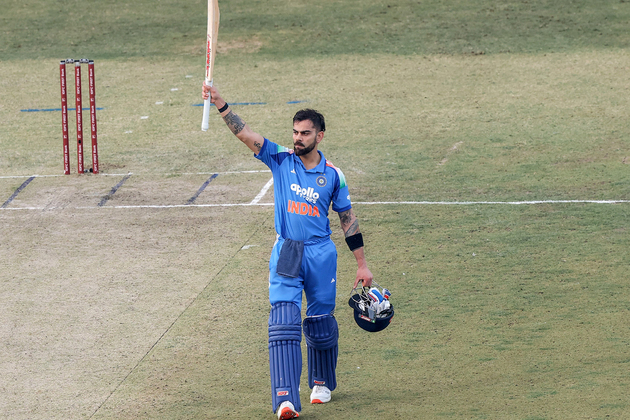 Virat Kohli hits 90-ball hundred in second ODI against South Africa