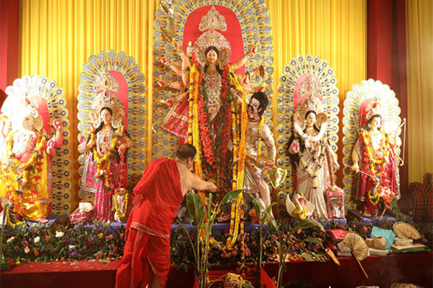 Assam CM Himanta Biswa Sarma performs sacred rituals of Dashmi Puja