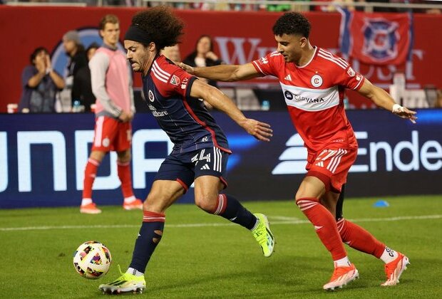 Last-place Revolution score 1-0 win over Fire